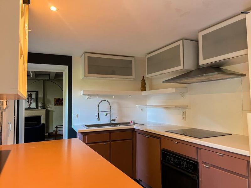 Maison - 245 m² - 10 pièces