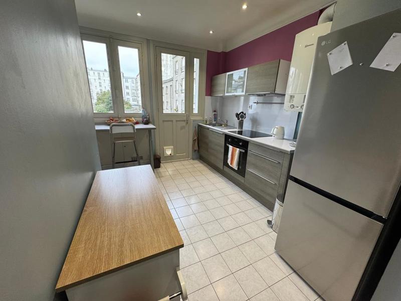 Appartement - 84 m² - 3 pièces