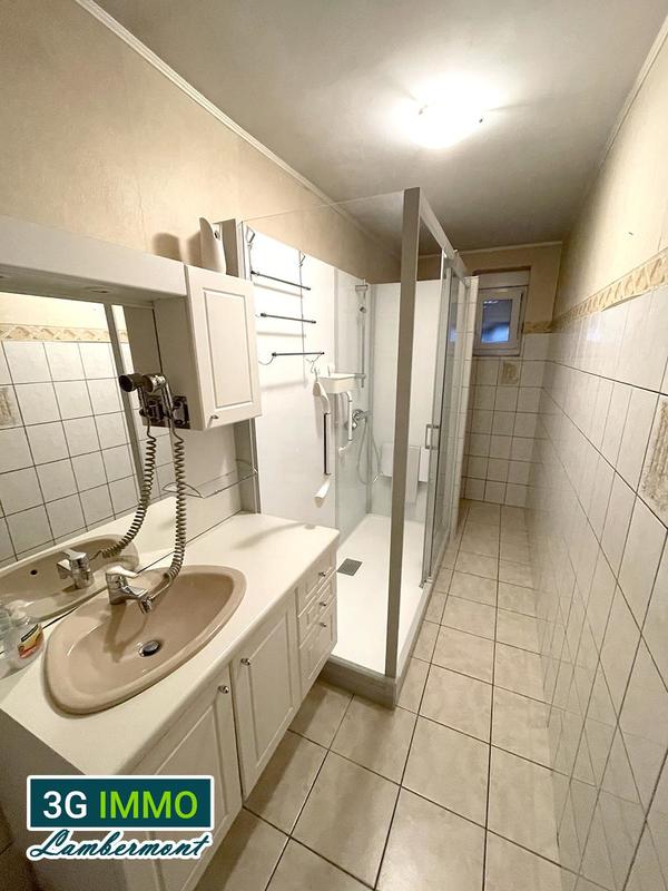 Maison - 159 m² - 9 pièces