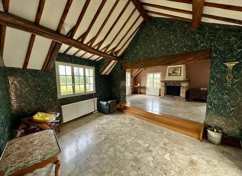 Maison ancienne - 310 m² - 9 pièces