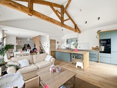 Maison - 145 m² - 5 pièces