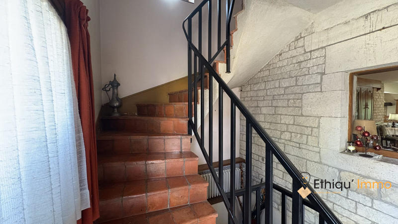 Maison - 357 m² - 10 pièces