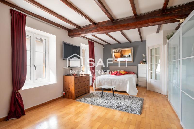 Maison de maîtres - 203 m² - 5 pièces