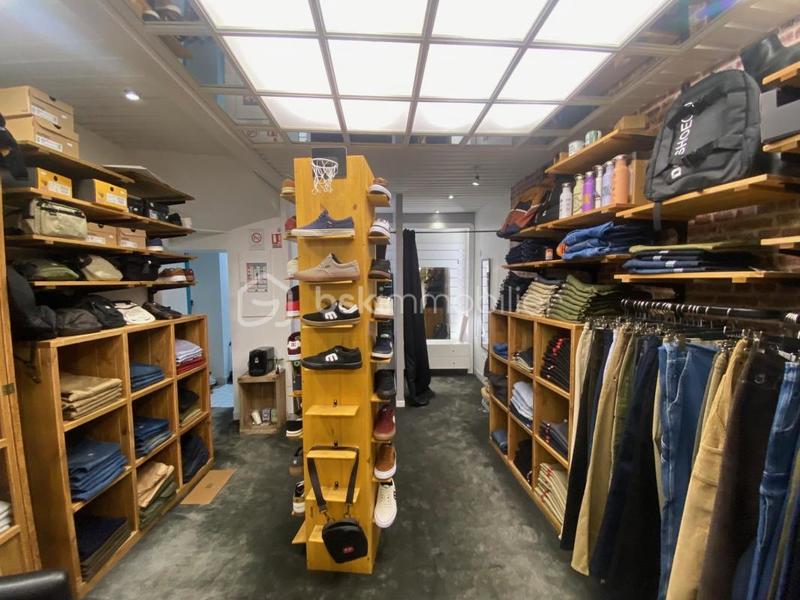 Immeuble - 210 m² - 6 pièces