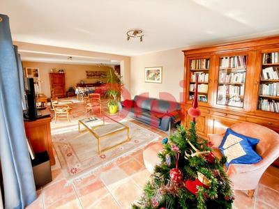 Villa - 148 m² - 5 pièces