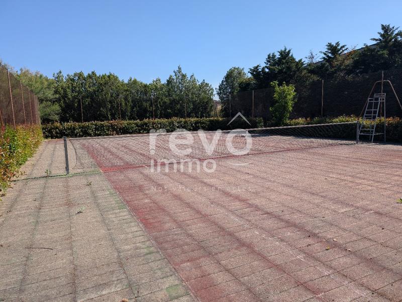 Maison - 190 m² - 8 pièces