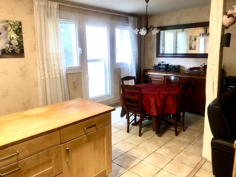 Appartement - 82 m² - 4 pièces