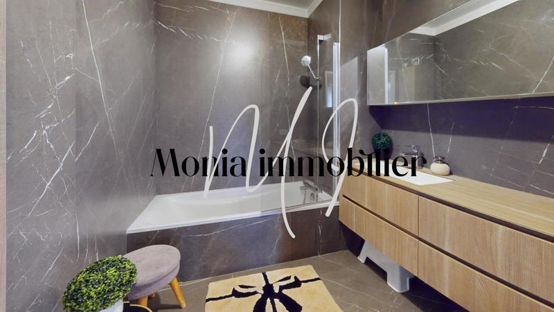 Appartement - 100 m² - 4 pièces