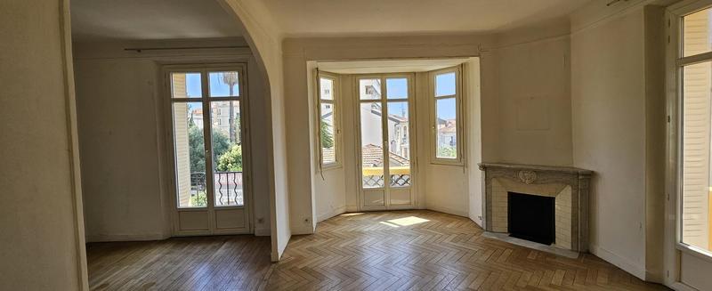 Appartement - 117 m² - 5 pièces