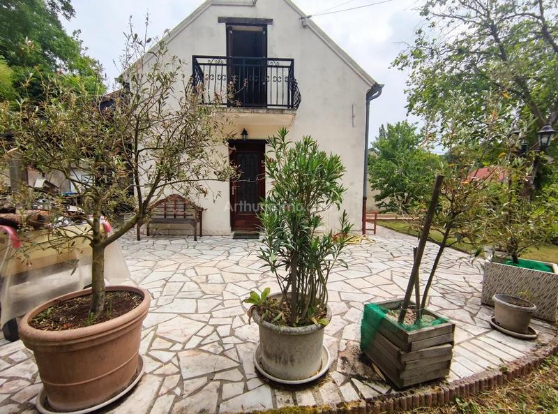 Maison - 96 m² - 5 pièces