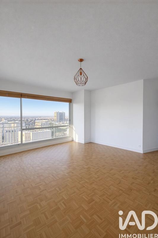 Appartement - 99 m² - 4 pièces