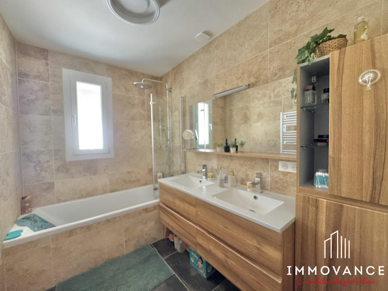 Maison - 122 m² - 6 pièces