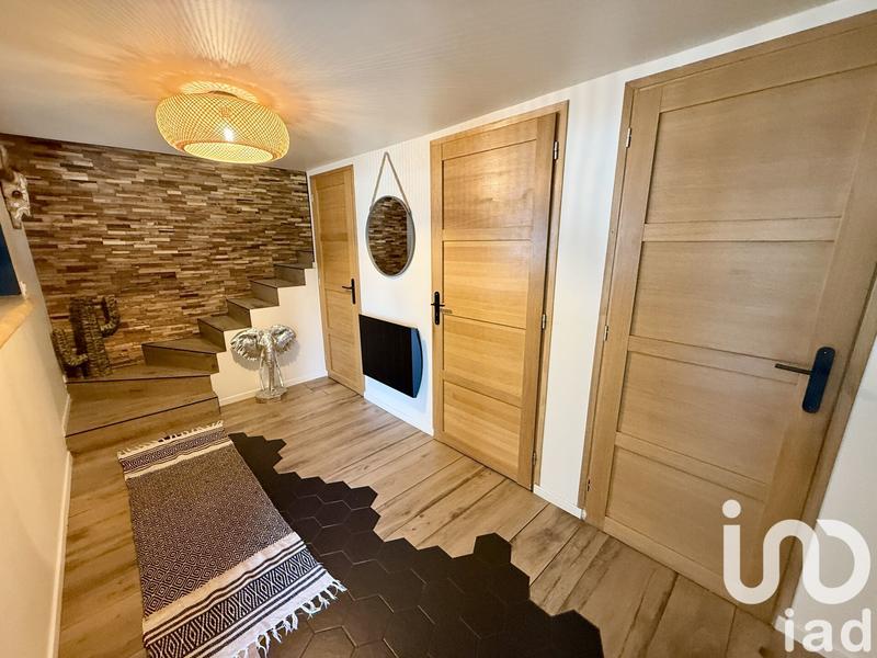 Maison - 203 m² - 5 pièces