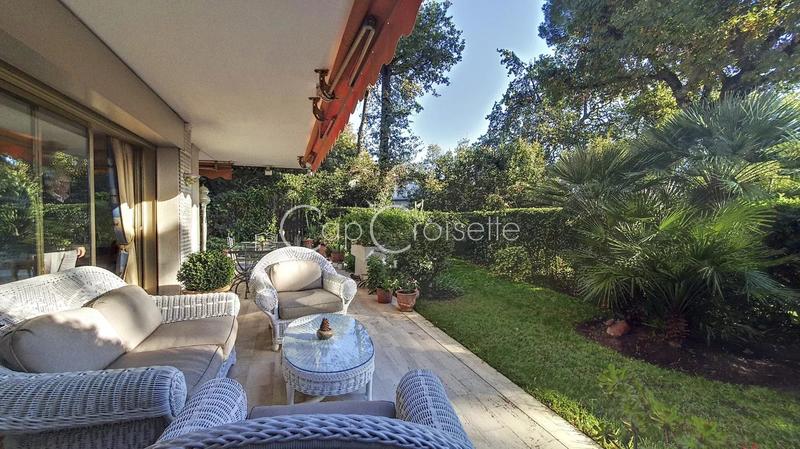 Appartement - 100 m² - 4 pièces