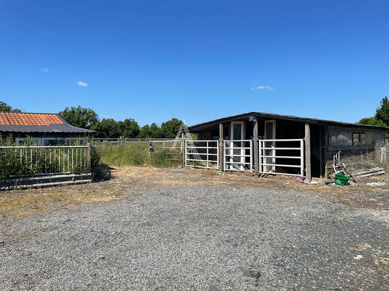 Maison - 100 m² - 2 pièces