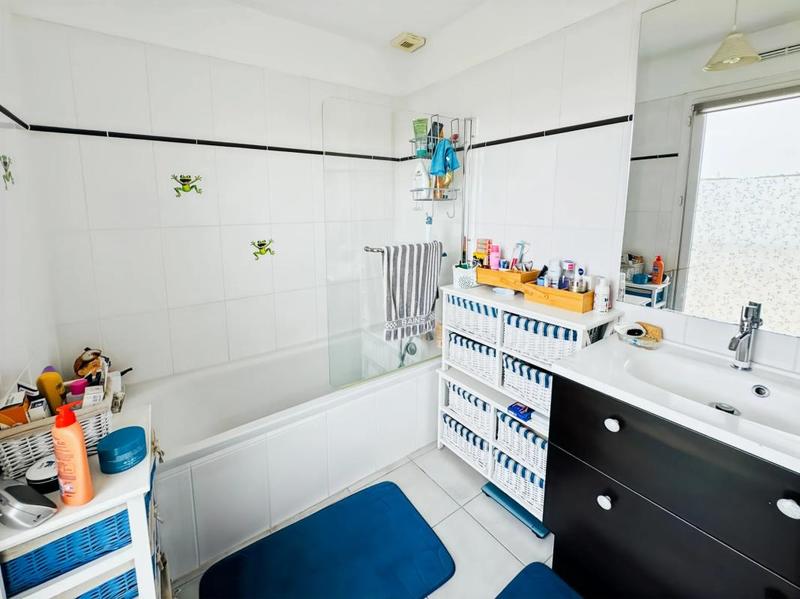 Maison - 105 m² - 4 pièces