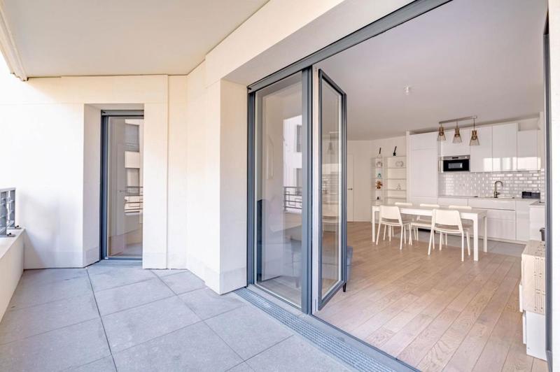 Appartement - 83 m² - 4 pièces