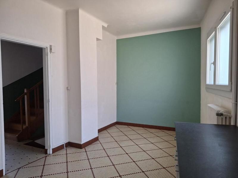 Maison - 90 m² - 5 pièces