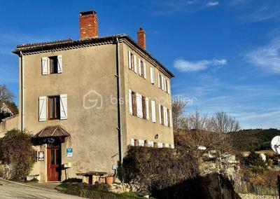 Maison ancienne - 290 m² - 8 pièces