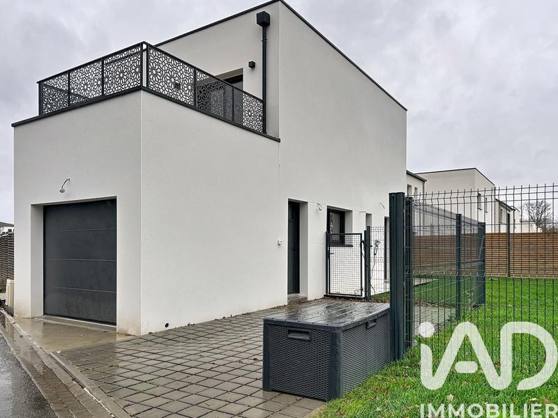 Maison - 121 m² - 6 pièces