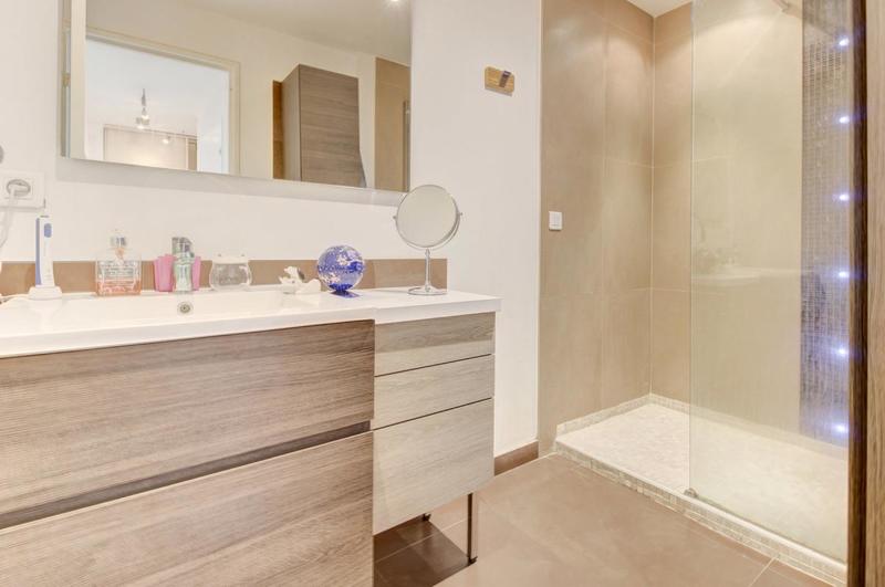 Appartement - 75 m² - 3 pièces