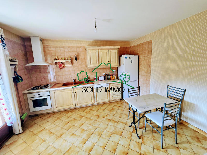 Maison - 265 m² - 10 pièces