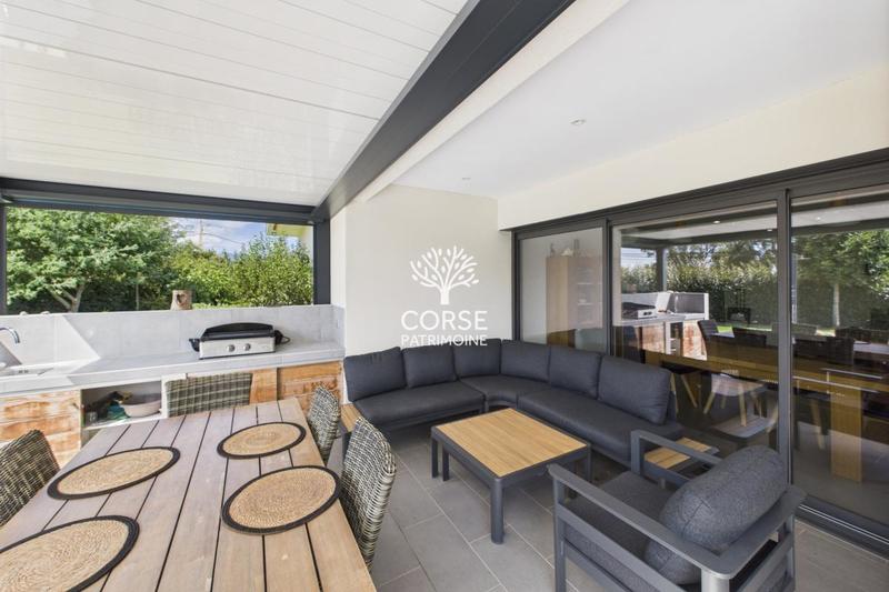 Maison - 125 m² - 5 pièces