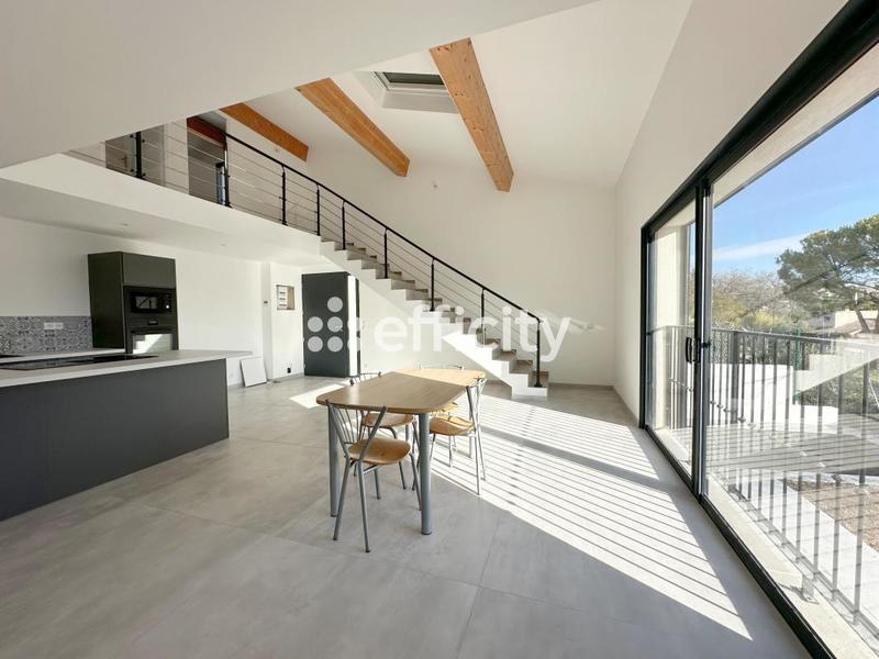 Maison - 118 m² - 5 pièces