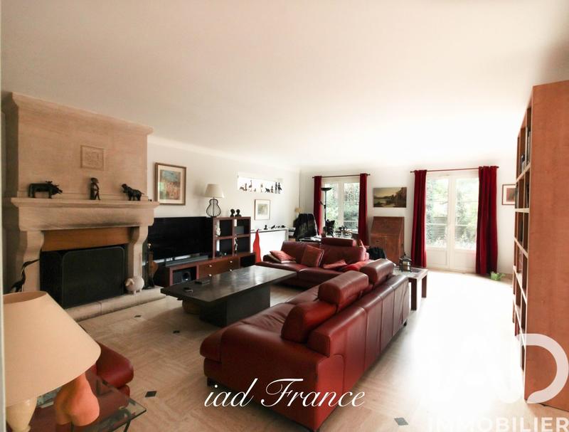 Maison - 189 m² - 8 pièces