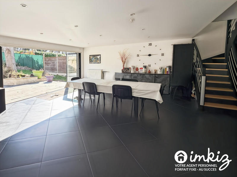 Maison - 140 m² - 5 pièces