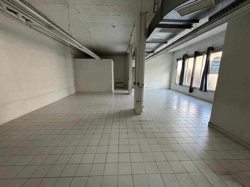 Local commercial - 105 m²