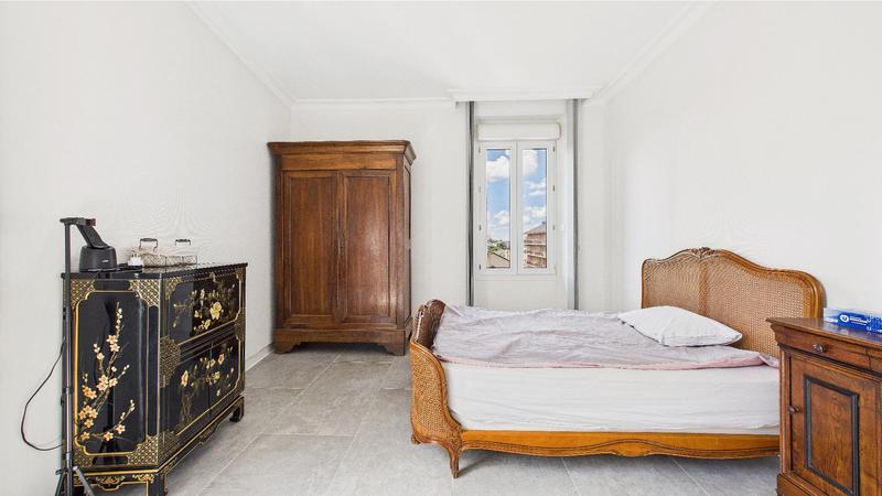 Maison - 236 m² - 7 pièces