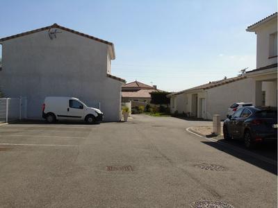 Maison traditionnelle - 90 m² - 4 pièces