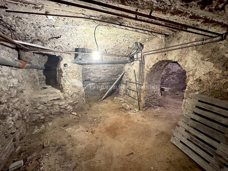 Maison de village - 200 m² - 9 pièces