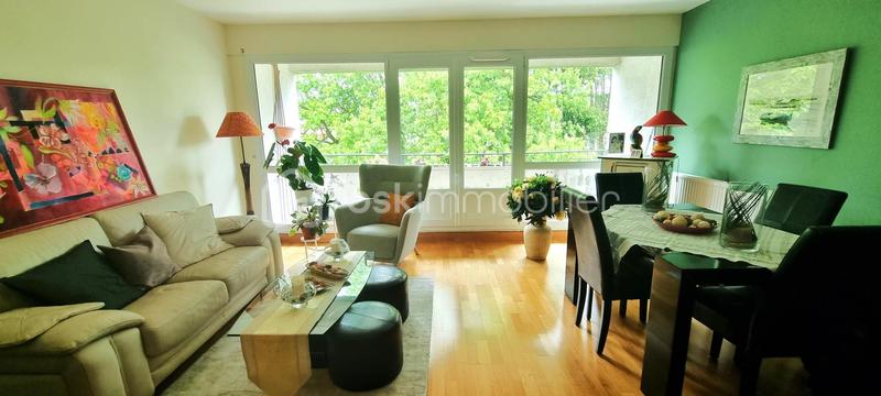 Appartement - 96 m² - 5 pièces