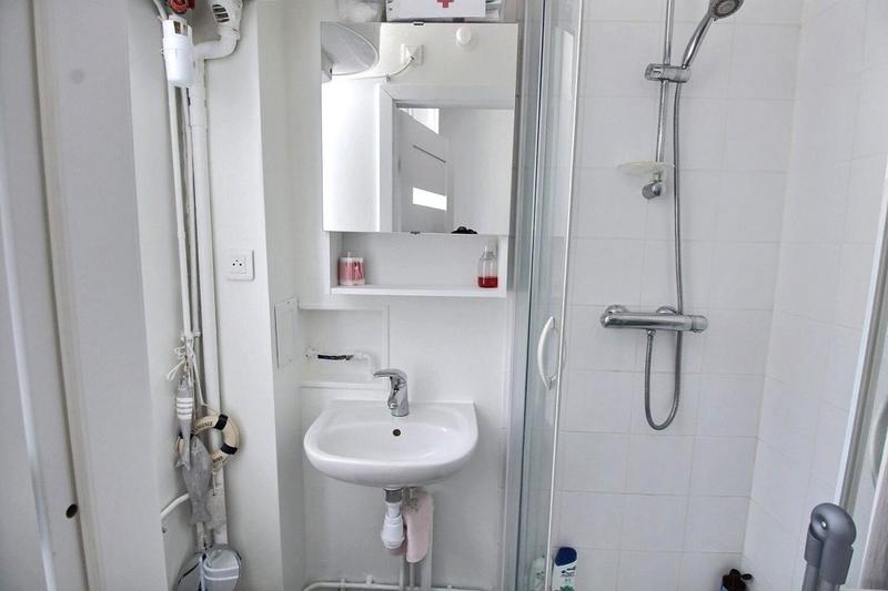 Studio - 9 m² - 1 pièce