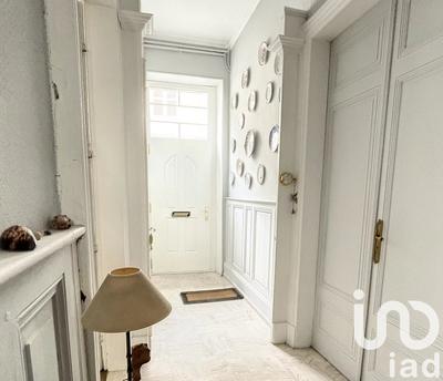 Maison - 200 m² - 8 pièces