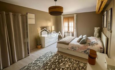 Maison - 105 m² - 4 pièces