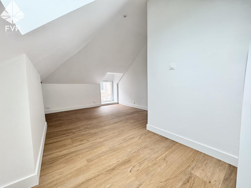 Appartement - 83 m² - 4 pièces