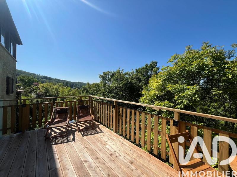 Maison - 265 m² - 13 pièces