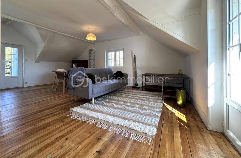 Maison en pierre - 333 m² - 11 pièces