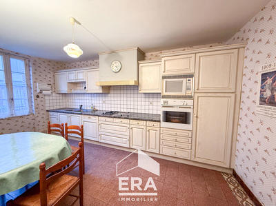 Maison - 179 m² - 6 pièces