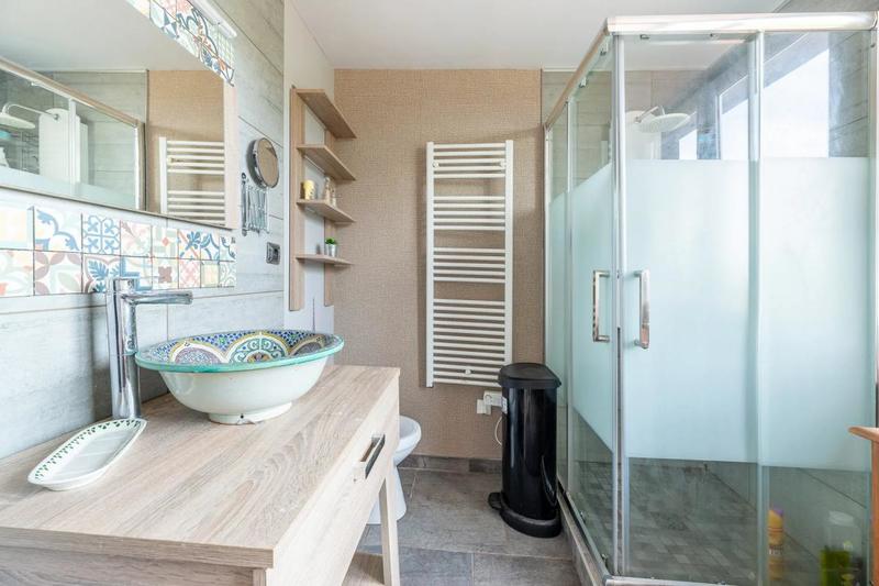 Maison - 200 m² - 8 pièces