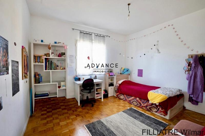 Maison - 170 m² - 5 pièces