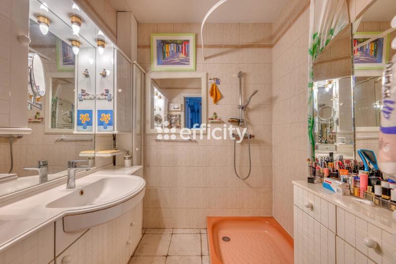 Pavillon - 130 m² - 5 pièces