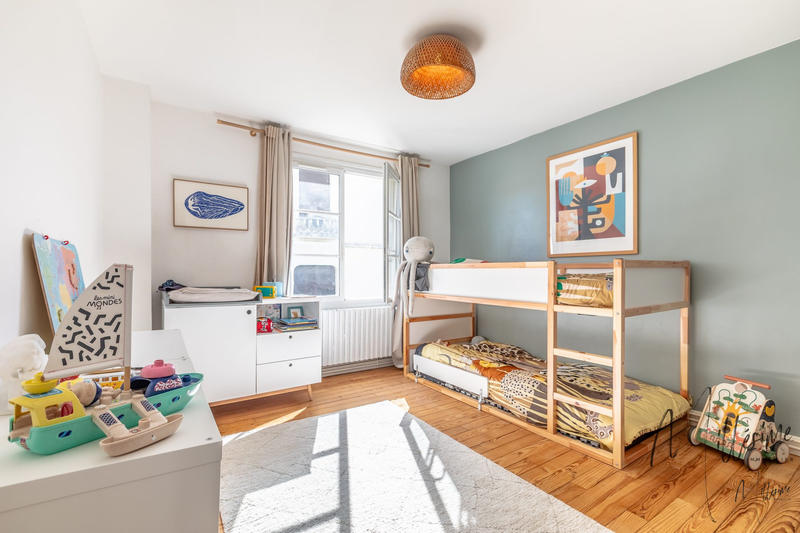 Appartement - 84 m² - 4 pièces