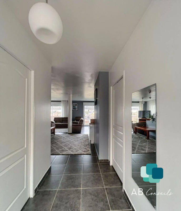 Maison traditionnelle - 138 m² - 5 pièces