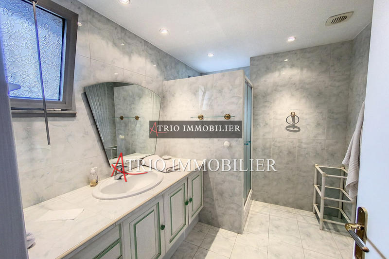 Villa - 276 m² - 5 pièces