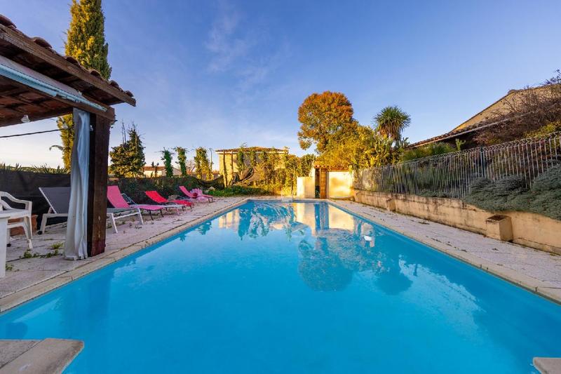 Maison - 200 m² - 5 pièces