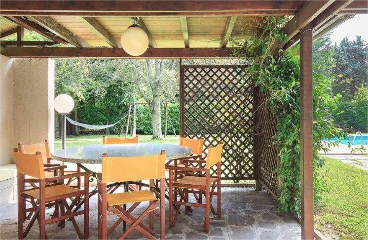 Villa - 176 m² - 6 pièces